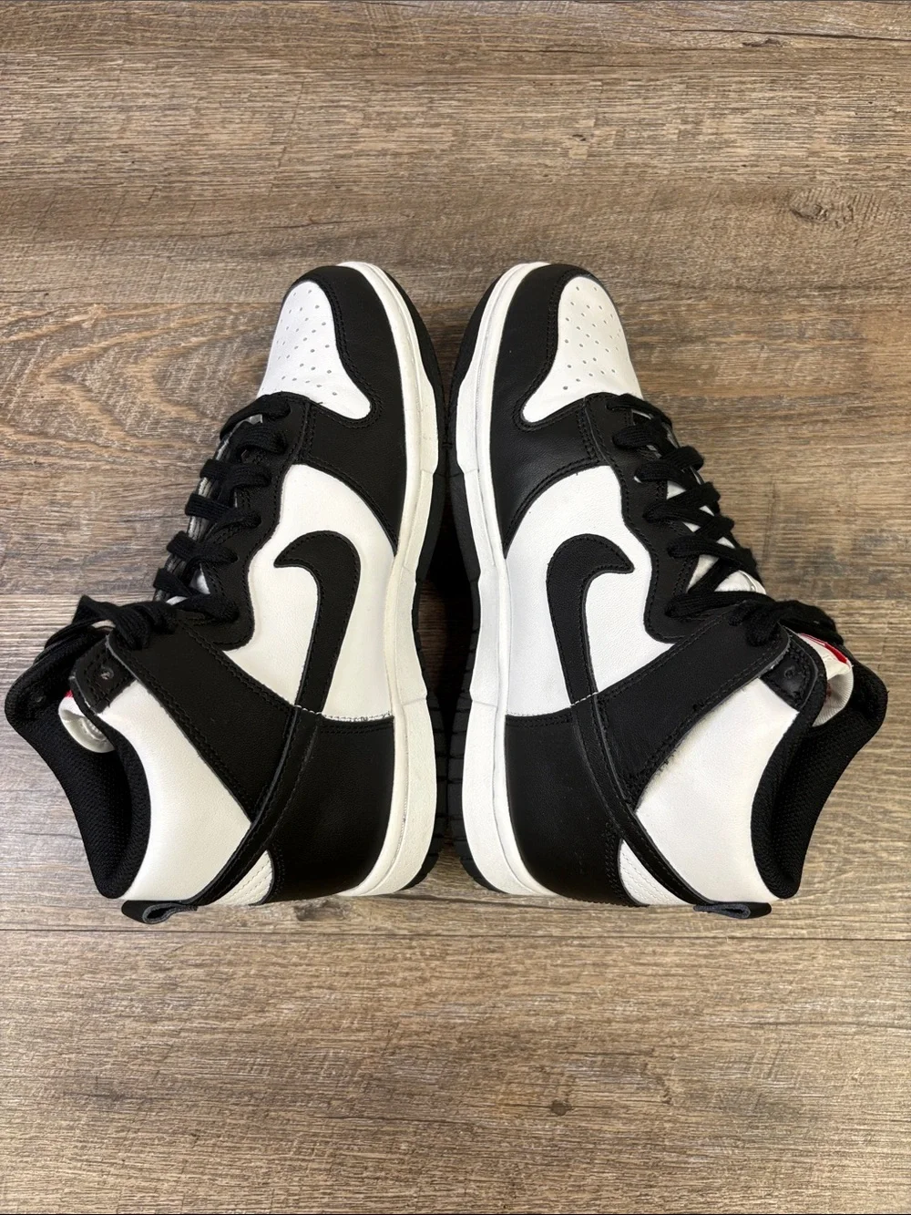 Nike Dunk High Women’s 7.5 Panda White Black Sneakers DD1869-103